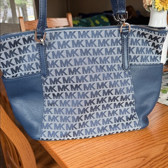 Michael Kors Navy and Gray Monogram Shoulder Bag - Picture 3 of 4
